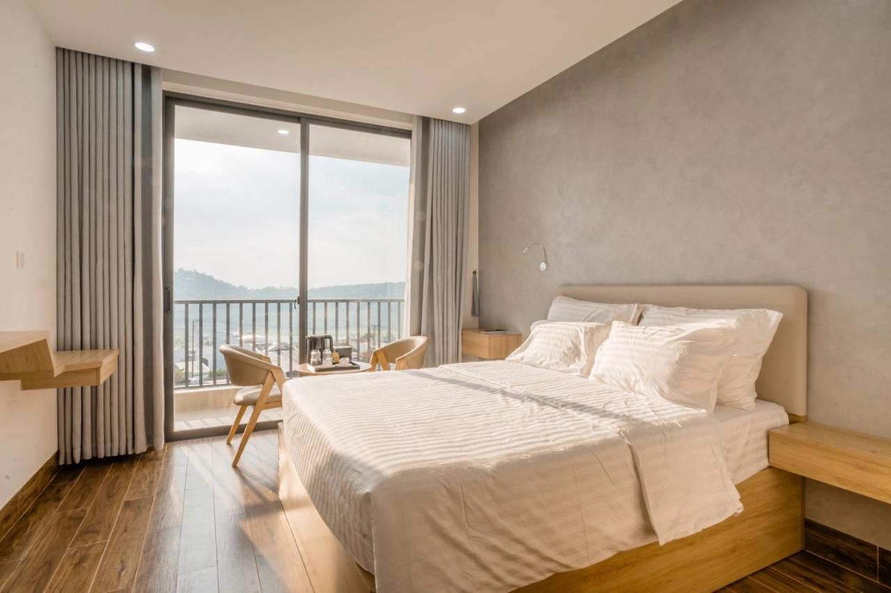 Diora Hotel Pleiku By Hos Buitenkant foto