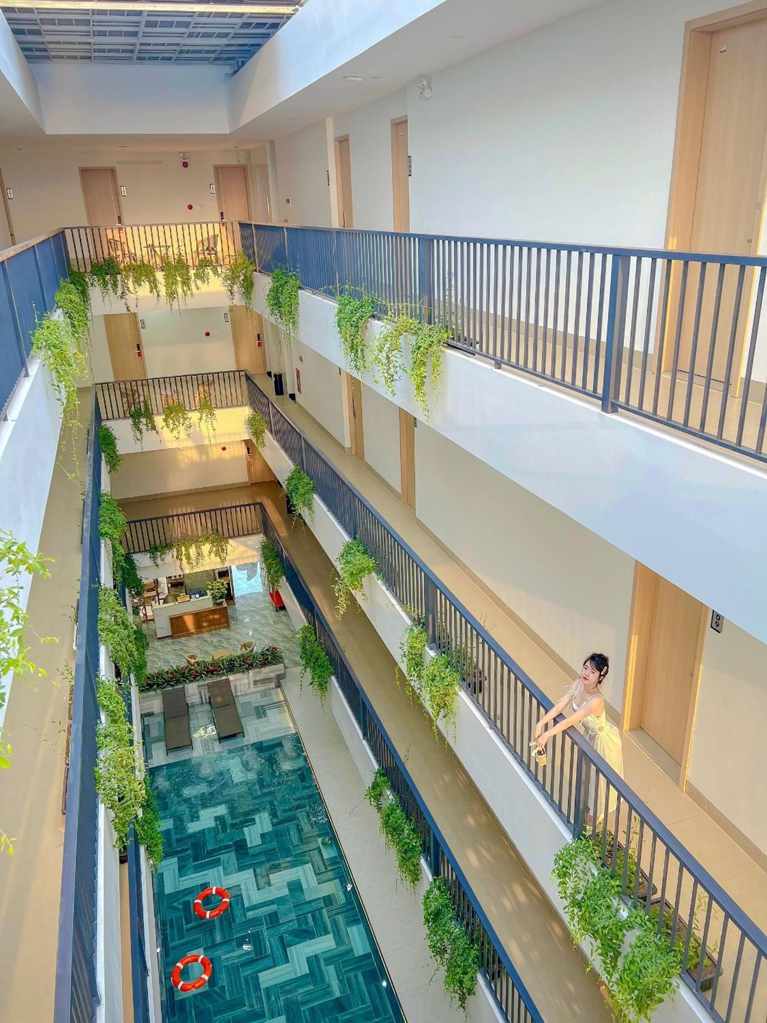 Diora Hotel Pleiku By Hos Buitenkant foto